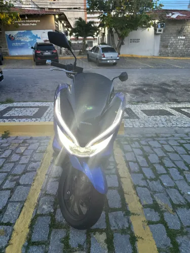 PCX 150 2021/2022 com menos de 6 mil rodados