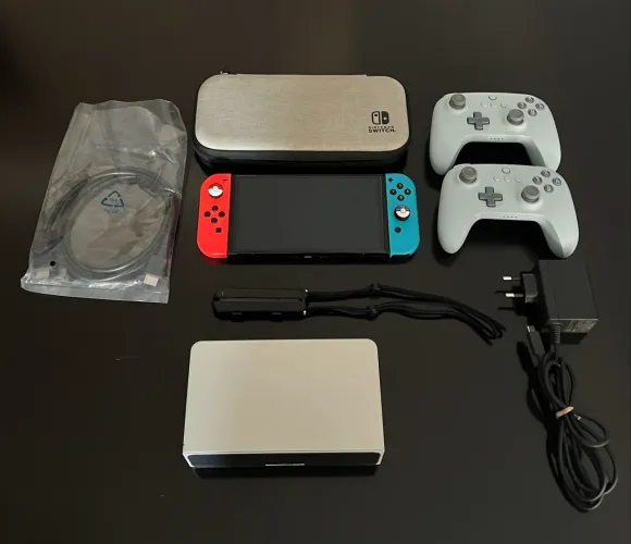 Nintendo Switch OLED + Cartão 256GB