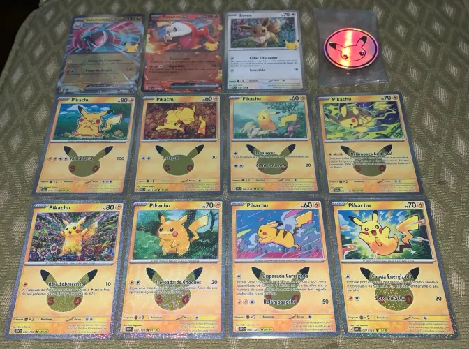Pokémon 30 Anos Combo Lote 11 Cartas + Moeda Oficial  