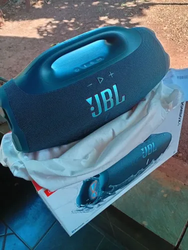 JBL Boombox 4 2 meses de uso