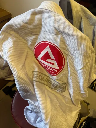 Kimono GRACIE BARRA V2 competition - tamanho A1 
