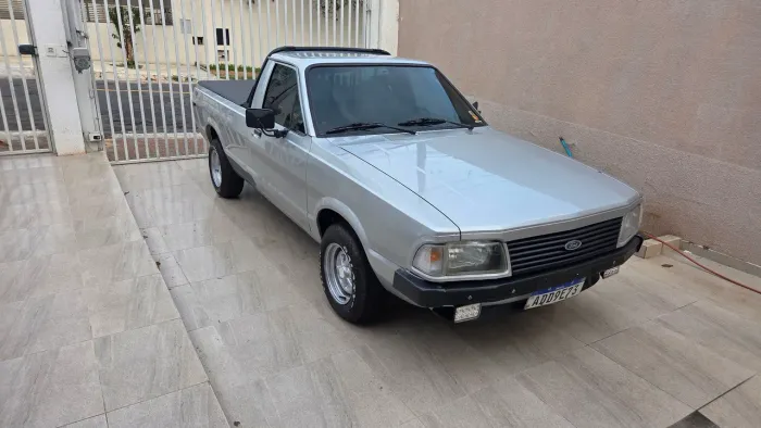 Ford Pampa L 1.8i / 1.8 1992