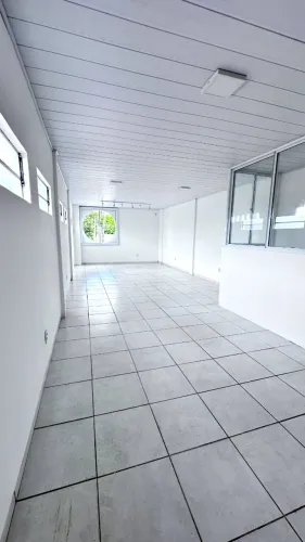 Sala Comercial Gruta de Lourdes