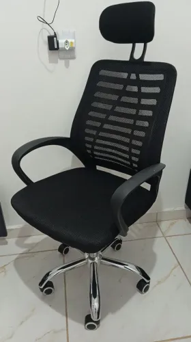 Cadeira Office giratória só 2 meses de uso