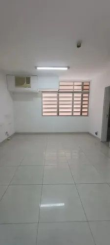 ALUGO SALA COM 30M2 NO  Caminho das Árvores - Salvador - BA