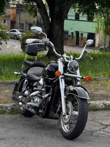 HONDA VT 750 SHADOW 2010.