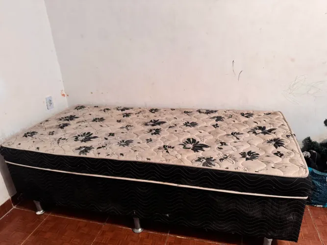 Cama solteiro 