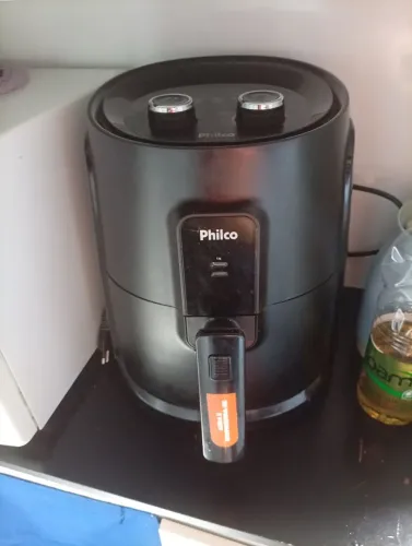 Vendo Airfryer funcionando perfeitamente 
