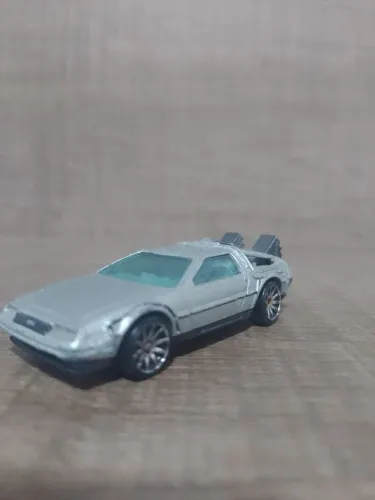 Hot wheels edição back to the Future time machine