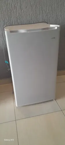 Frigobar nunca usado