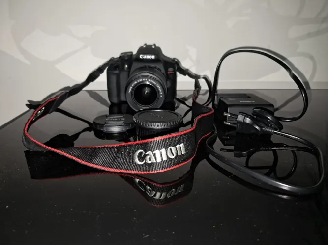 Câmera Canon EOS T7