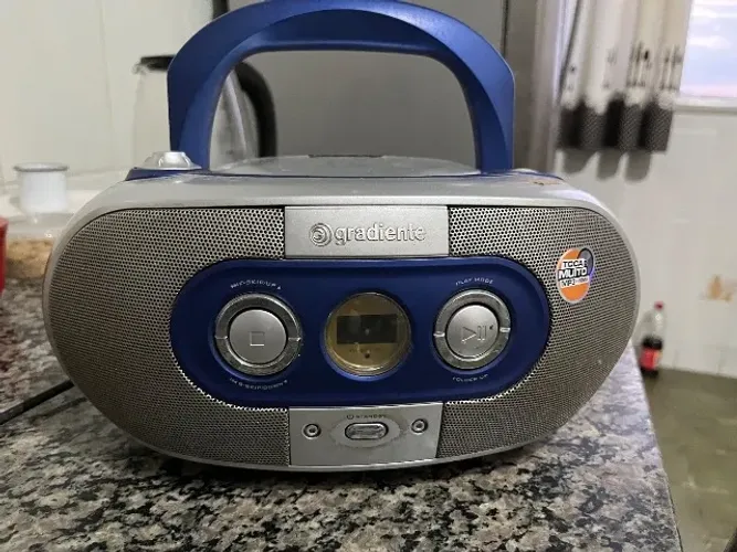 Rádio com CD sem funcionar