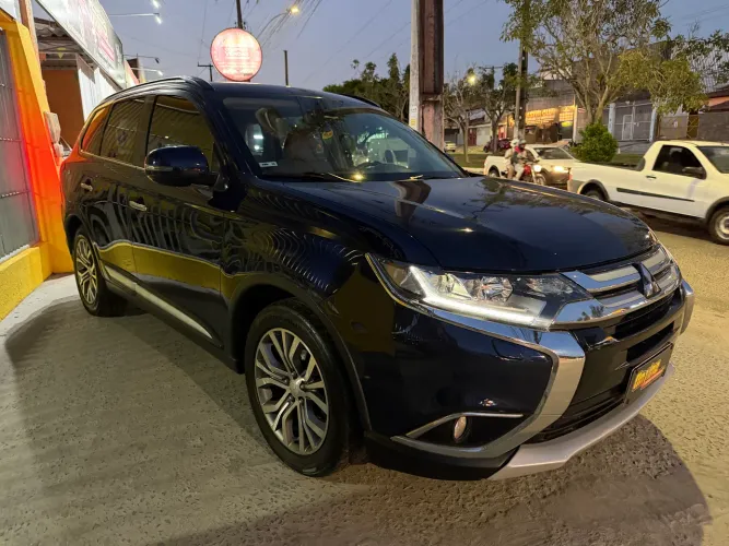 Mitsubishi Outlander 2.2 165cv Diesel Aut. 2016