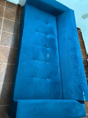 Cama e sofá 