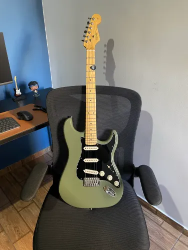 Guitarra Stratocaster Custom Padrão Fender