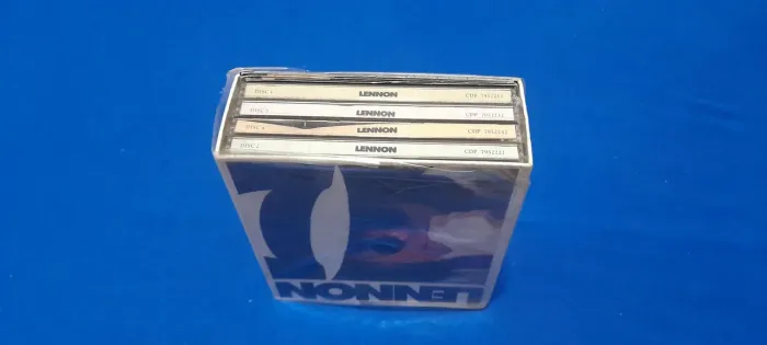 Box jonh lennon