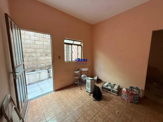 Excelente casa para locação no Bairro Parque Jardim 1º de Outubro!