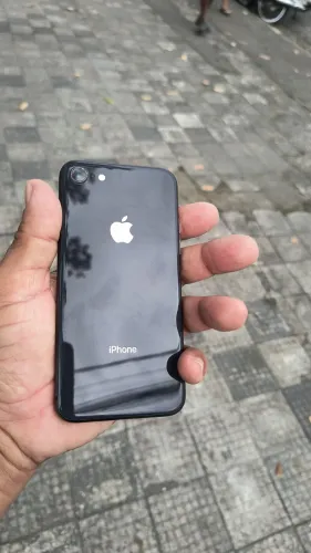 iPhone 8