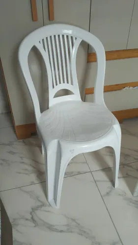 Vende-se Cadeira plástico
