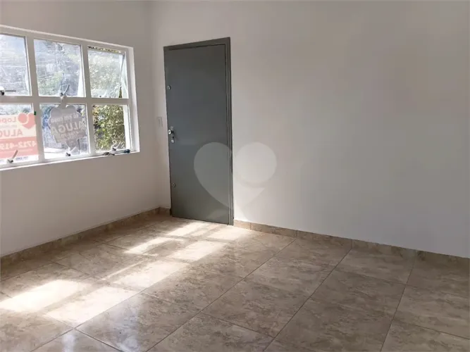 Sala à venda ou para alugar no condomínio Moraes, São Roque - SP