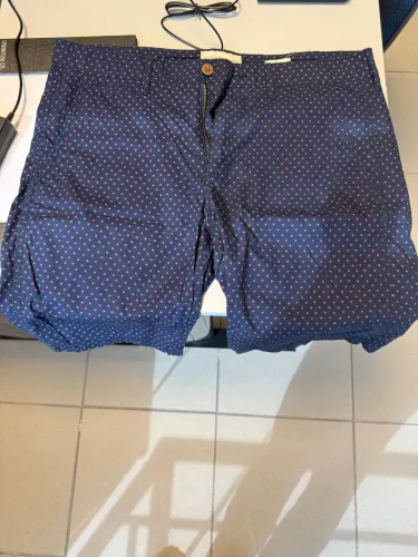 BERMUDA SARJA POLO RALPH LAUREN, MARINHO COM ESTRELAS, TAMANHO 44 (EUA 34), EUA ?
