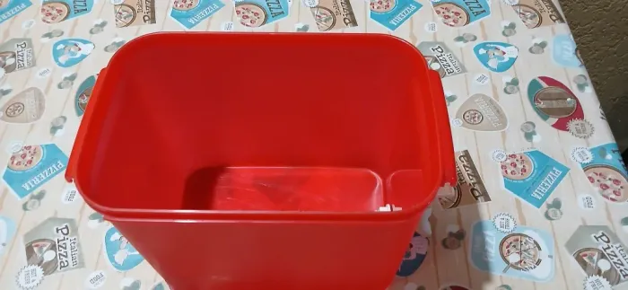 Suqueira Tuperware