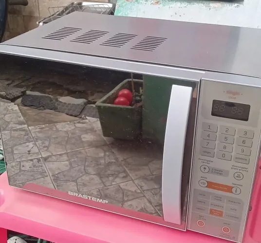 Microondas Brastemp  leia o anúncio 