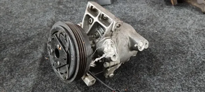 Compressor de Ar Renault Sandero/Logan 1.0 12v 3cc