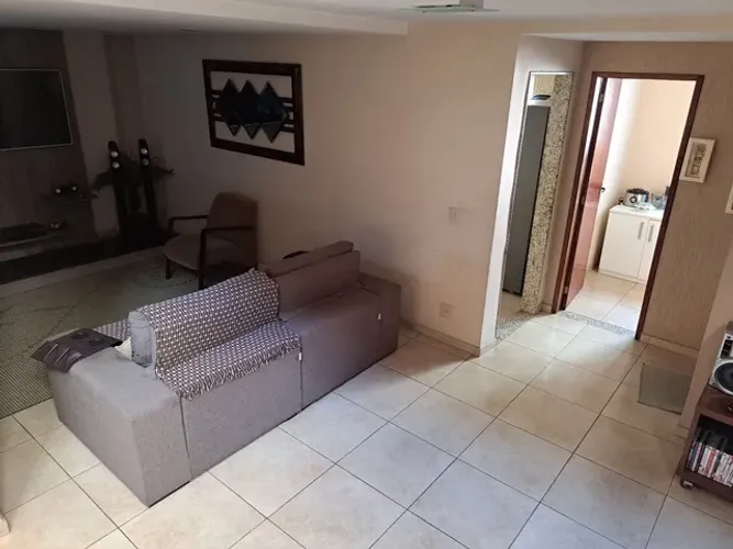 Casa em Condomínio com 4 Quartos (1 Suíte) em Arsenal - Júlia Deberg