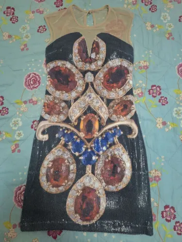 Vestido de festa em paetê 