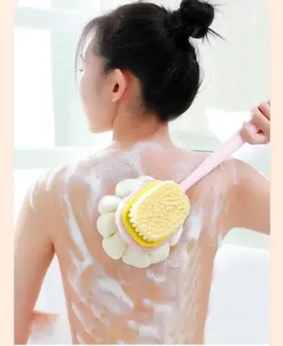 escova com dupla face, esponja e escova para banho usar no chuveiro com função esfoliante.