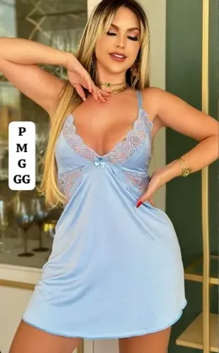 Camisola em microfilmagem com renda