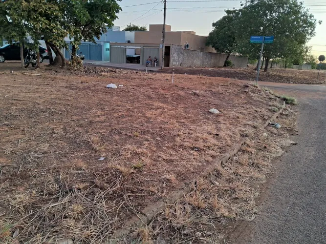 LOTE RESIDENCIAL DE ESQUINA NA ARSE 151