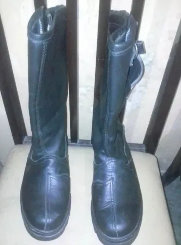 Bota de couro Cano Alto N°41 Ideal P Black Metal, Gotic, Motociclista