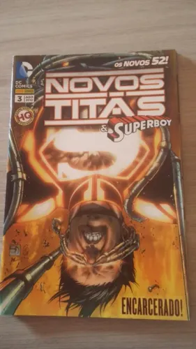 Gibi Novos Titãs e Superboy