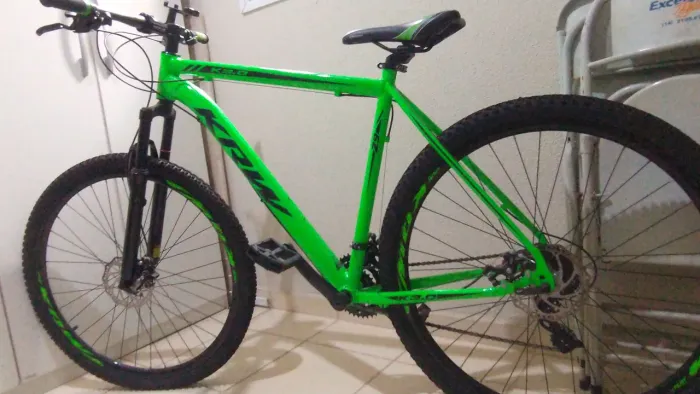Bicicleta KRW quadro 21 aro 29 18 marchas 