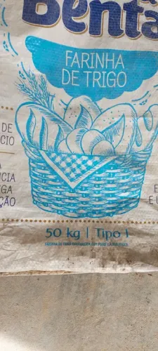 Saco de farinha de trigo vazio 
