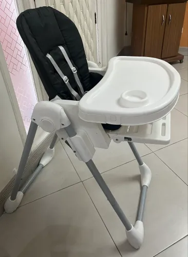 Cadeirinha de alimentação