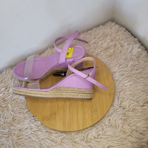 PROMOÇÃO Sandália de salto lilás com transparência - Tamanho 39