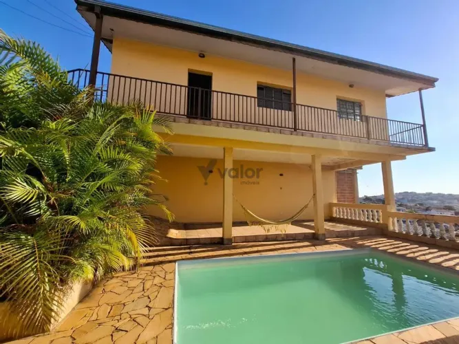 Casa à venda em Campinas, Vila Formosa, com 5 quartos, com 200 m²