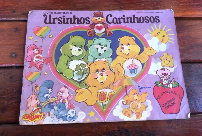 Álbum de Figurinhas - Livro Ilustrado Ursinhos Carinhosos