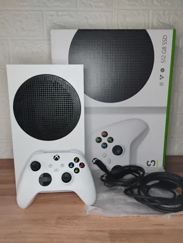 Xbox séries S com garantia/ facilito a entrega/ aceito cartão