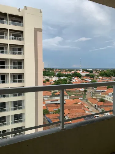 Apartamento no Vila de Fiore - 2 quartos, varanda e ótima localização!