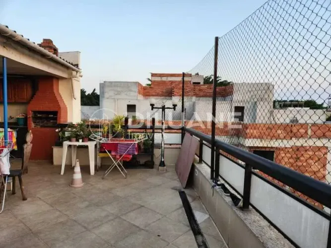 Apartamento - Padrão / Residencial / Recreio dos Bandeirantes