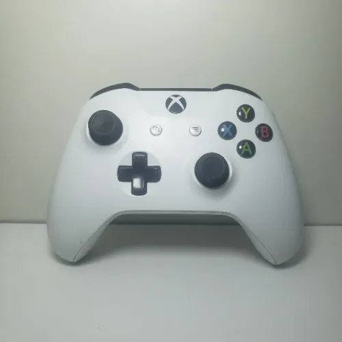 Controle Original Xbox One S com Hall Effect e Cabo V8