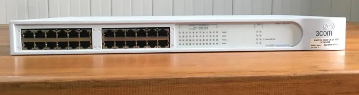 Switch 3COM 3300 XM 24 Portas