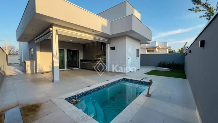 Casa para Venda no Condomínio Una na cidade de Itu/SP