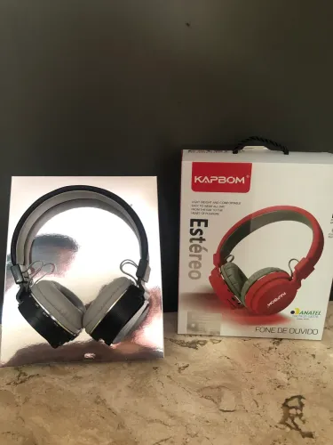 Fone de ouvido Estéreo HEADPHONE Da marca KAPBOM