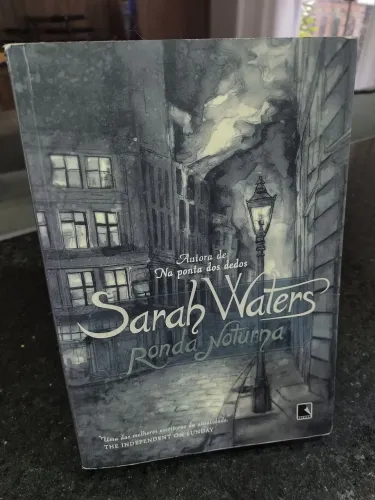 Ronda Noturna - Sarah Waters