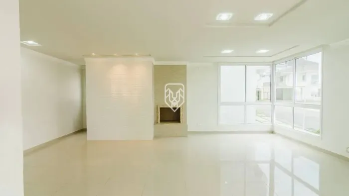 Casa em condomínio fechado, 354m² , 04 suítes, 04 vagas, São Braz, Curitiba!